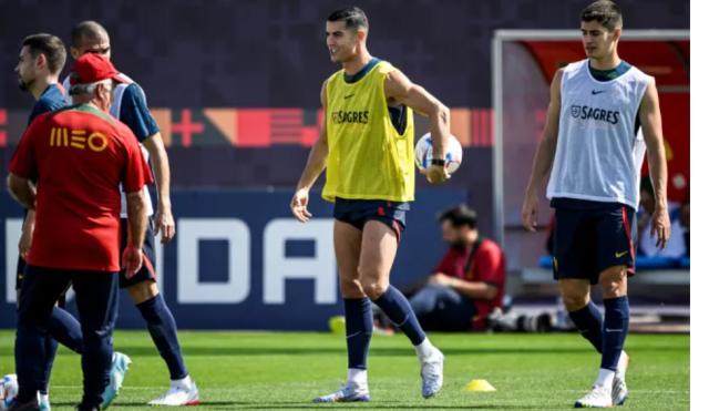 【前瞻】染黄B费轮休C罗上 葡萄牙20年后复仇韩国？