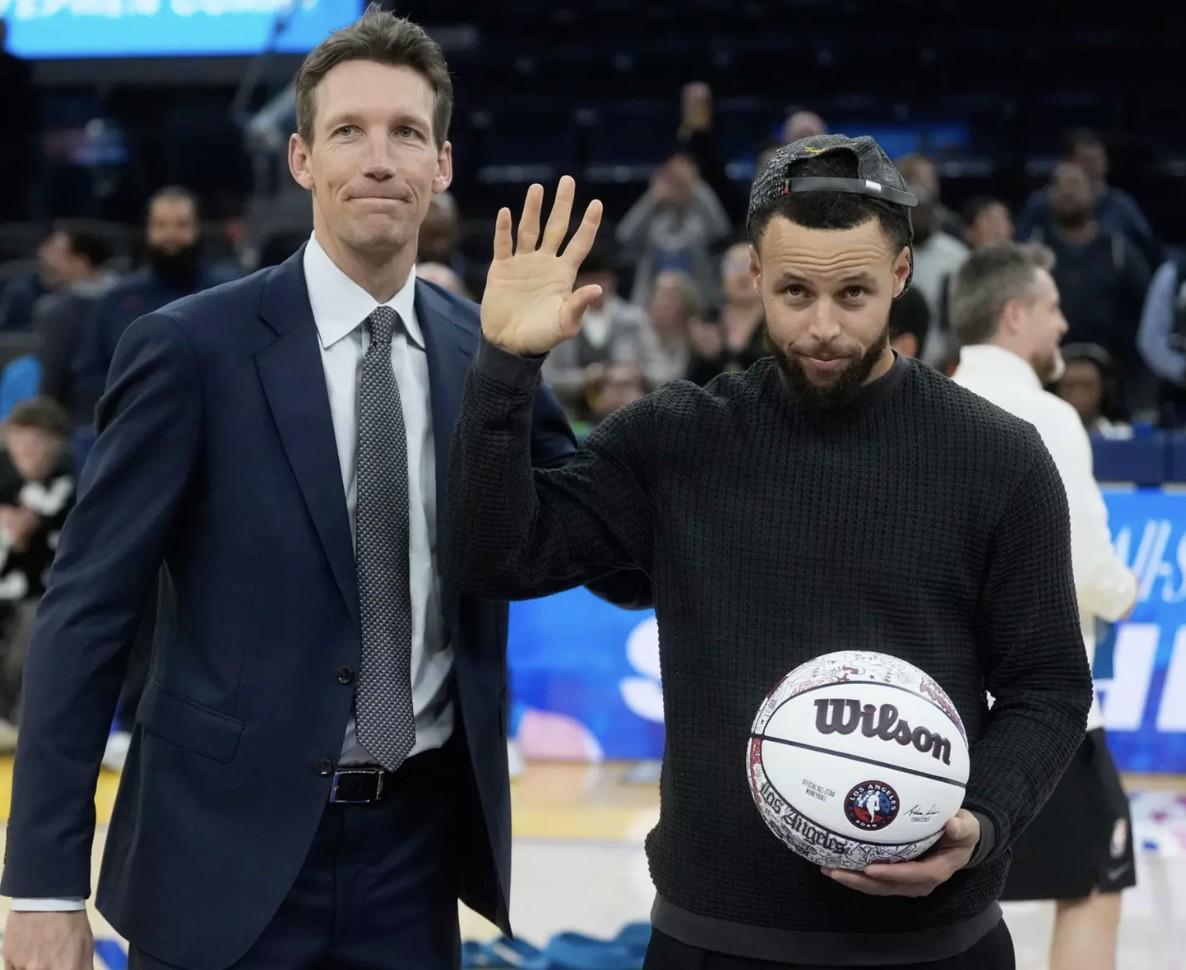 互动娱乐-库里可能缺席本赛季剩余比赛？勇士总经理：存在这种可能性